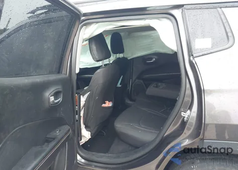 2018 Jeep Compass Sport z USA, uszkodzony, nr VIN 3C4NJCAB1JT123198